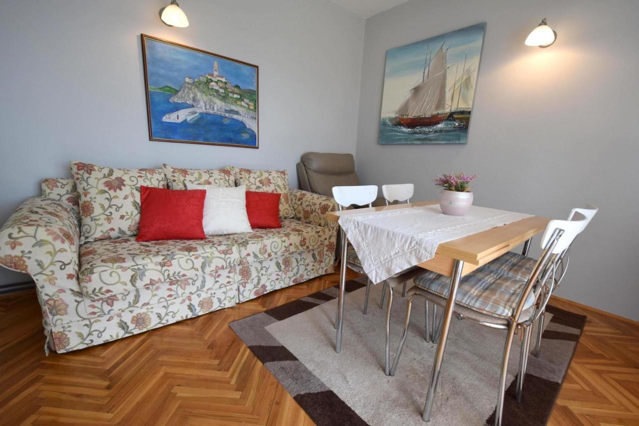 Apartment Mila Малинська Екстер'єр фото